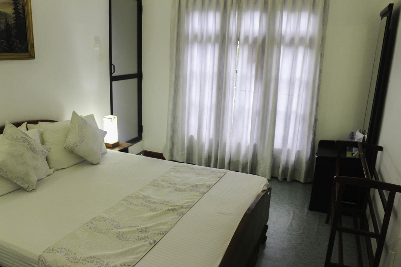 Yoho Travellers Residence Kandy Esterno foto