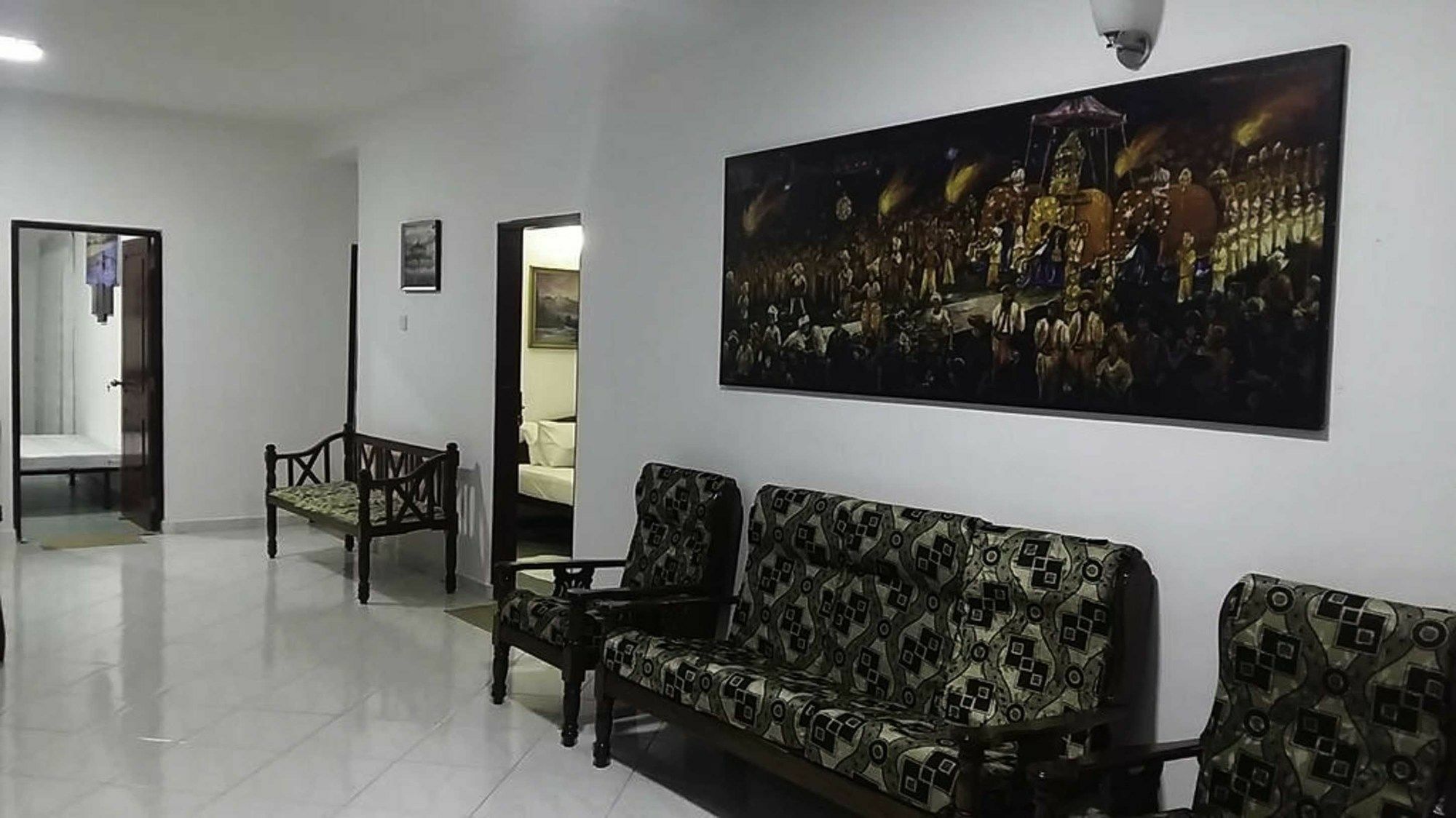 Yoho Travellers Residence Kandy Esterno foto